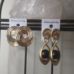 2 pair vtg statement gold tone earrings